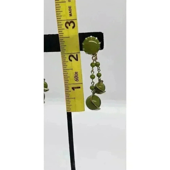 Vintage Green Earring Lucite Plastic Gold Atomic Swirl MCM Mid Century 50s Clip - Picture 6 of 8